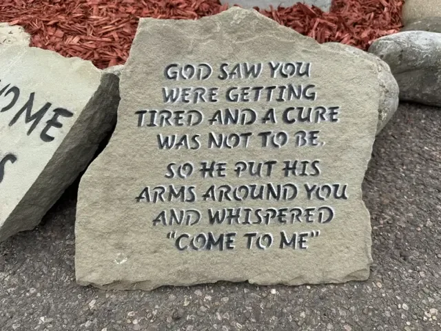Comforting memorial verse stone